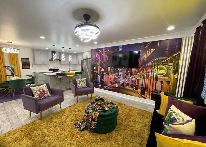 Mardigras Modern 4Bedrm Home Wi-Fi Free Parking